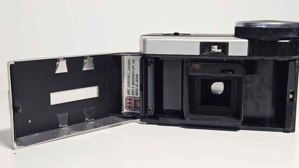 Kodak Instamatic 404 Camera with Strap, Tested And Working