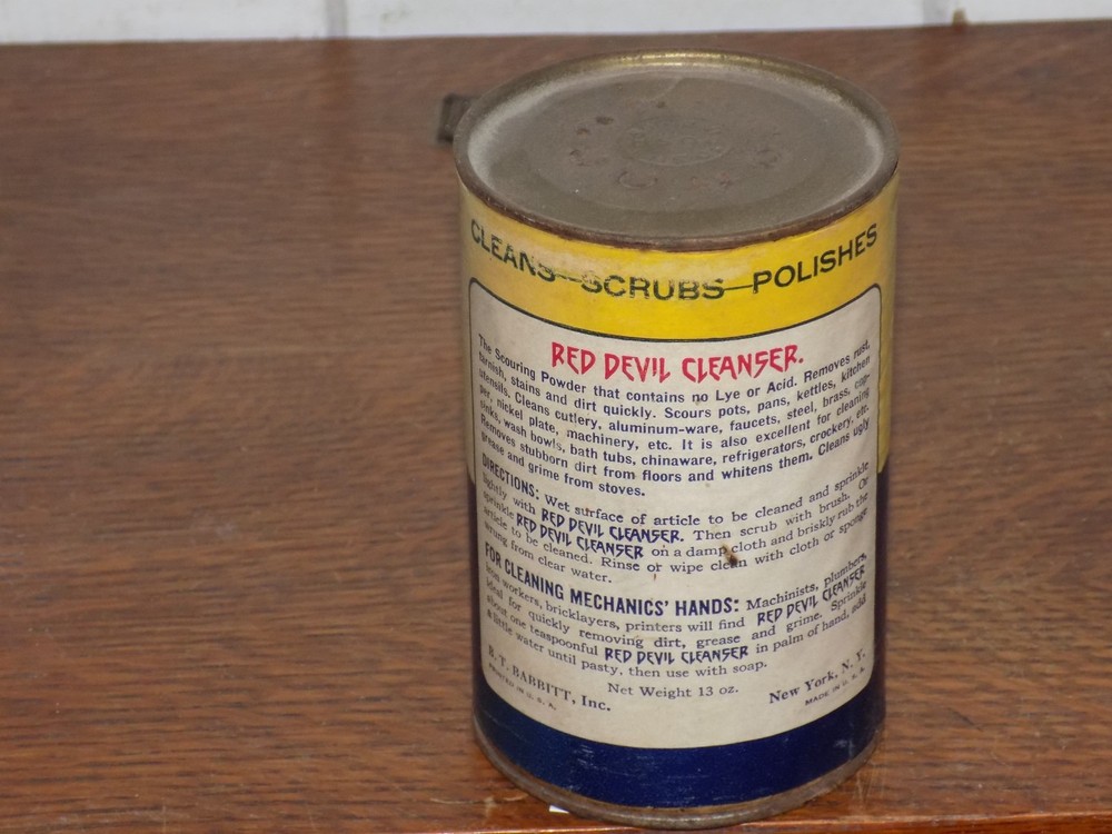 Vintage Red Devil Cleanser Cardboard 13 Ounce Container