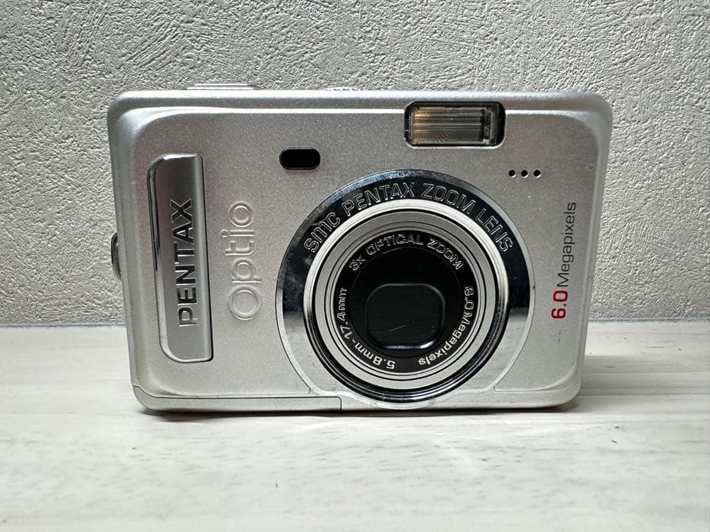 PENTAX Optio S60 Silver Compact Digital Camera Excellent Condition