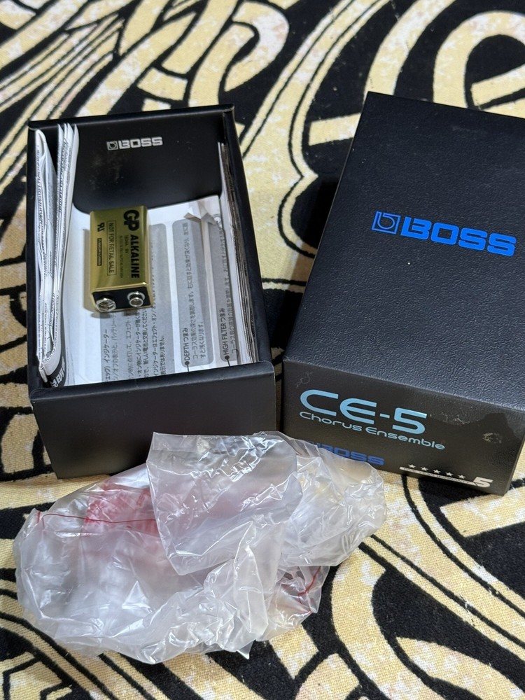 Boss CE-5 Stereo Chorus Ensemble Pedal - Open Box