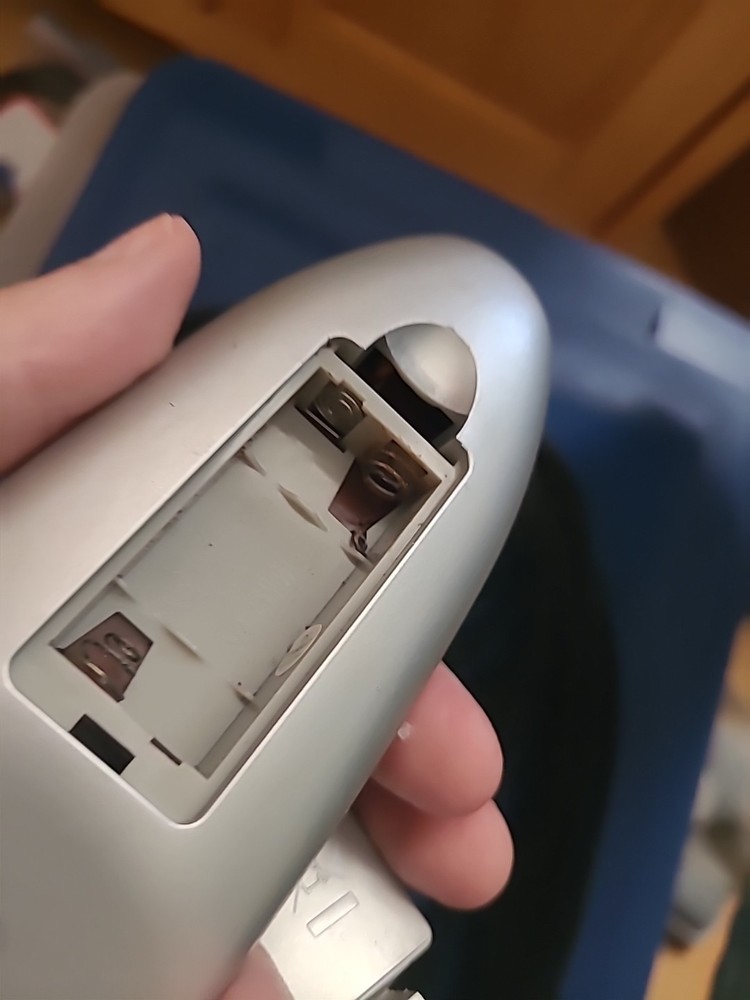 REMOTE AND MOUSE FOR PARTS