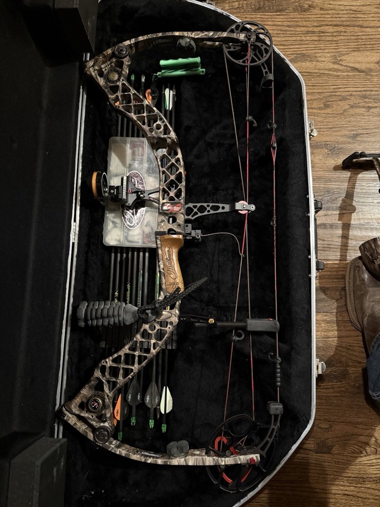 Mathews Solo Cam Compound Bow- Archery