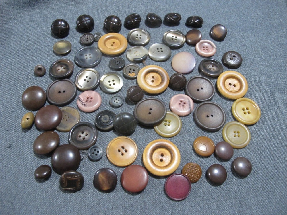 Vintage assorted wood, plastic, celluloid & others brownish buttons