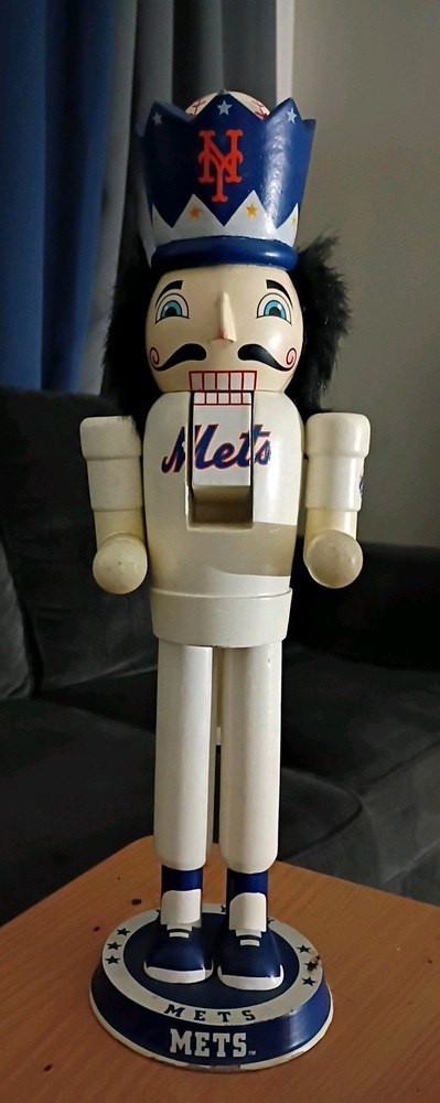Mets Nutcracker