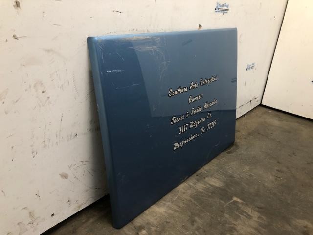 Volvo VT Right/Passenger Sleeper Door - Used