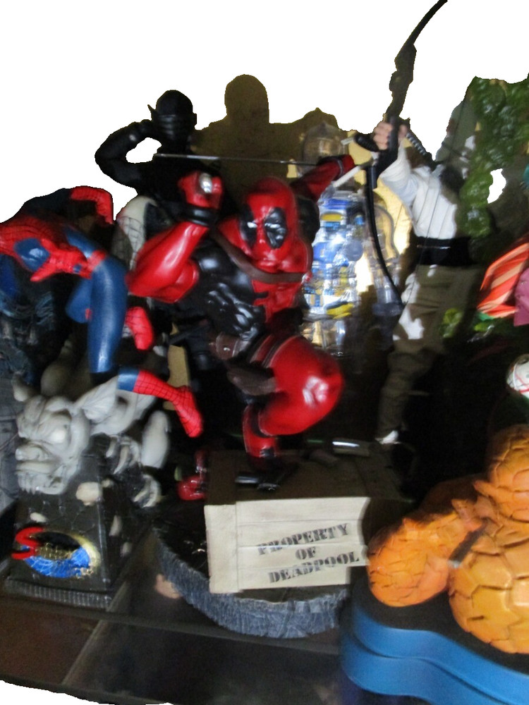 DEADPOOL STATUE /2000 KOTOBUKIYA MERCENARY X-MEN MARVEL COMICS