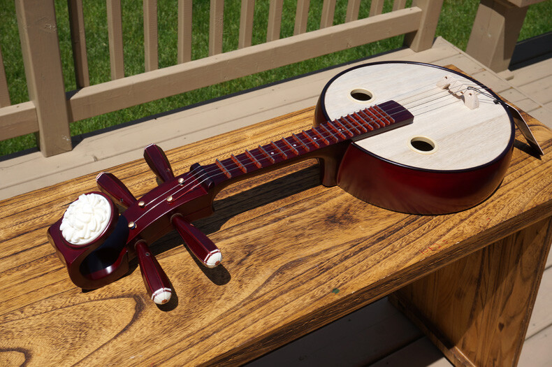 PROFESSIONAL HARD WOOD XIAORUAN -- 專業硬木骨花小阮