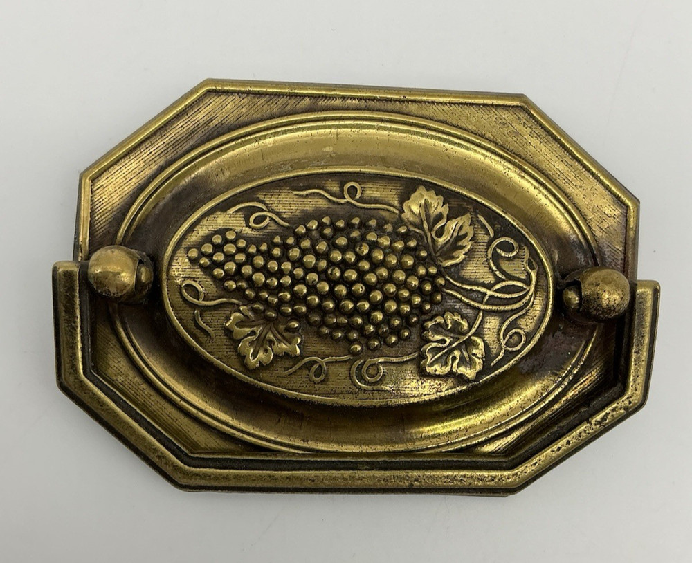 Hepplewhite Octagon Brass Single Drawer Pull Grapes & Vine/Leaves Design A 252