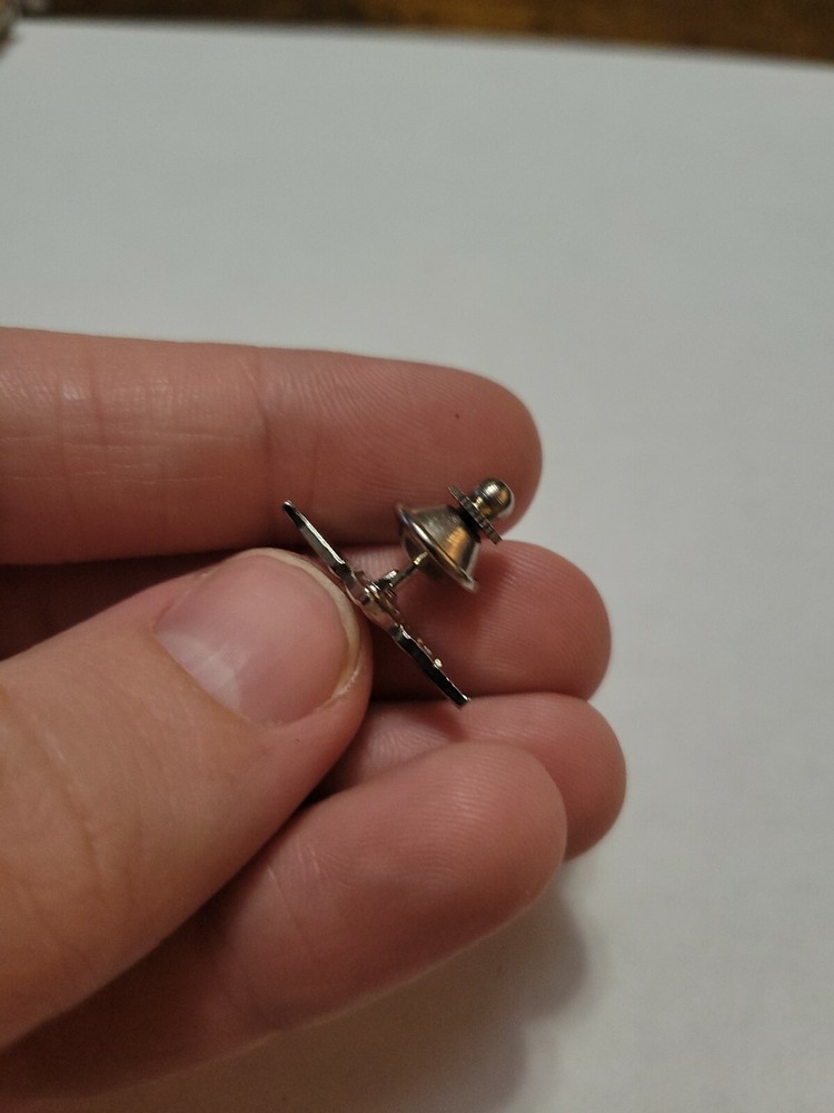 Vintage Atlantic Richfield ARCO Wings Lapel Pin
