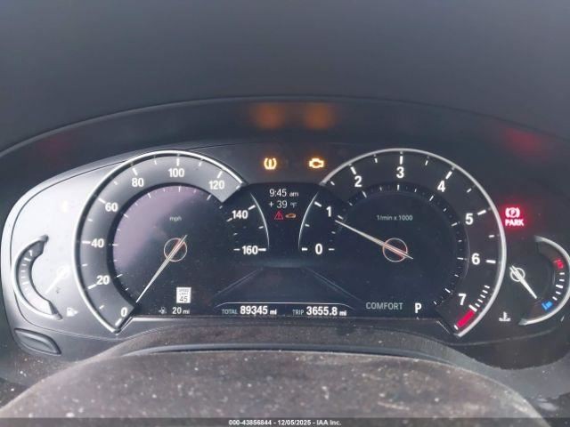 530I 2017 Glove Box 4947008