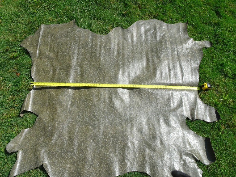 Exquisite Edelman embossed leather - 1 Hide