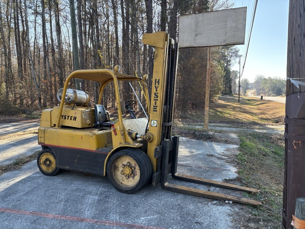 Hyster 15000 Lb Forklift