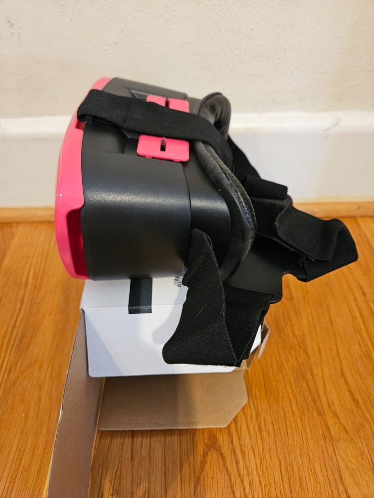 Onn Virtual Reality Smartphone Headset Fits Samsung, iPhone, Android