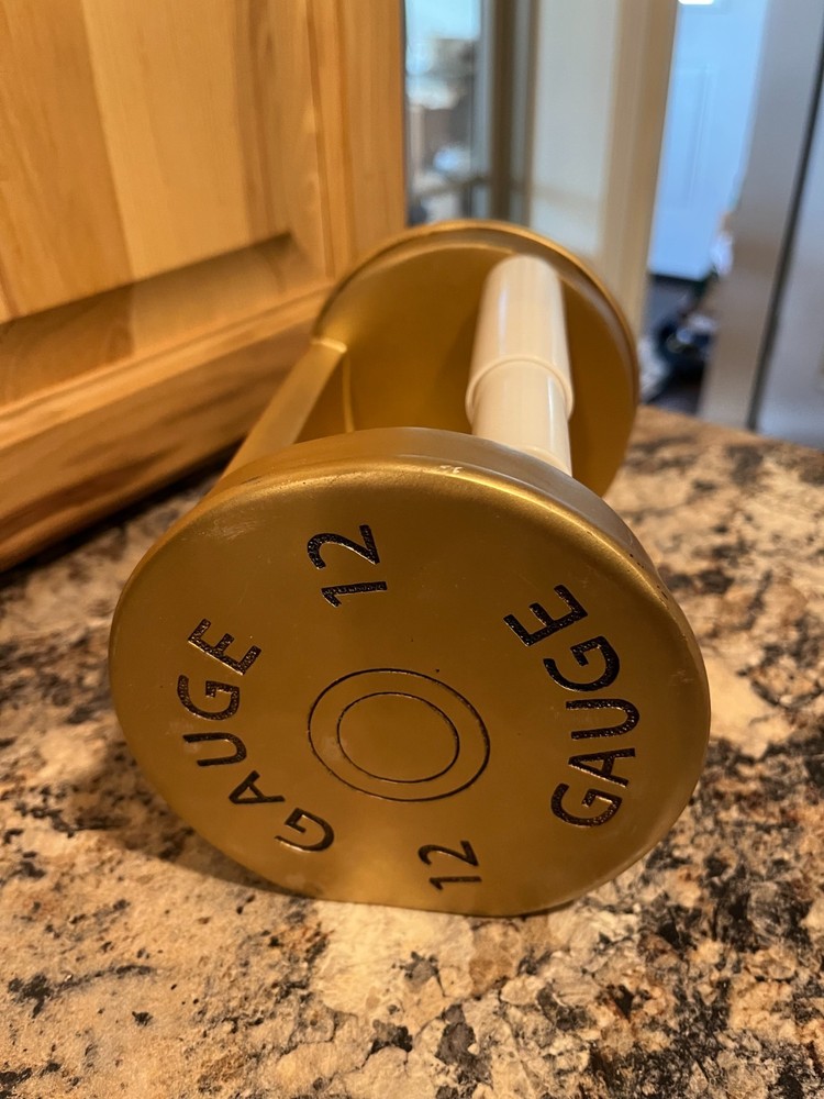 Nice used ~~12 shell Toilet Paper Holder