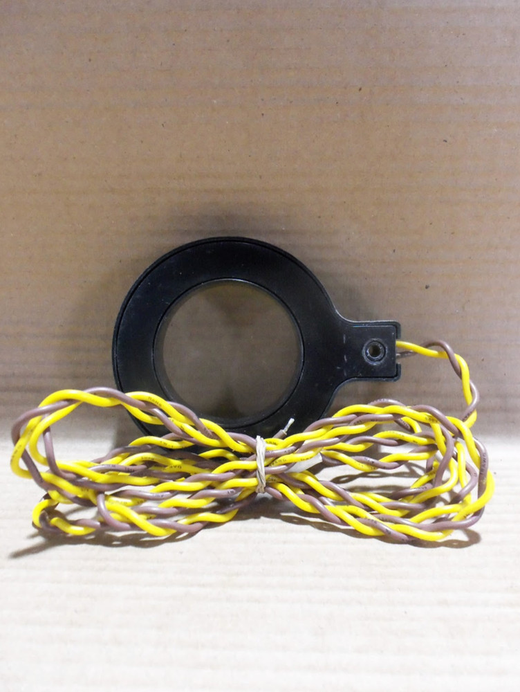NEW SIEMENS SEM3SCCT600 SOLID CORE CURRENT TRANSFORMER