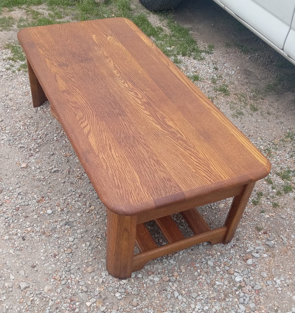 Oak Coffee Table with Drawer (CT-420)