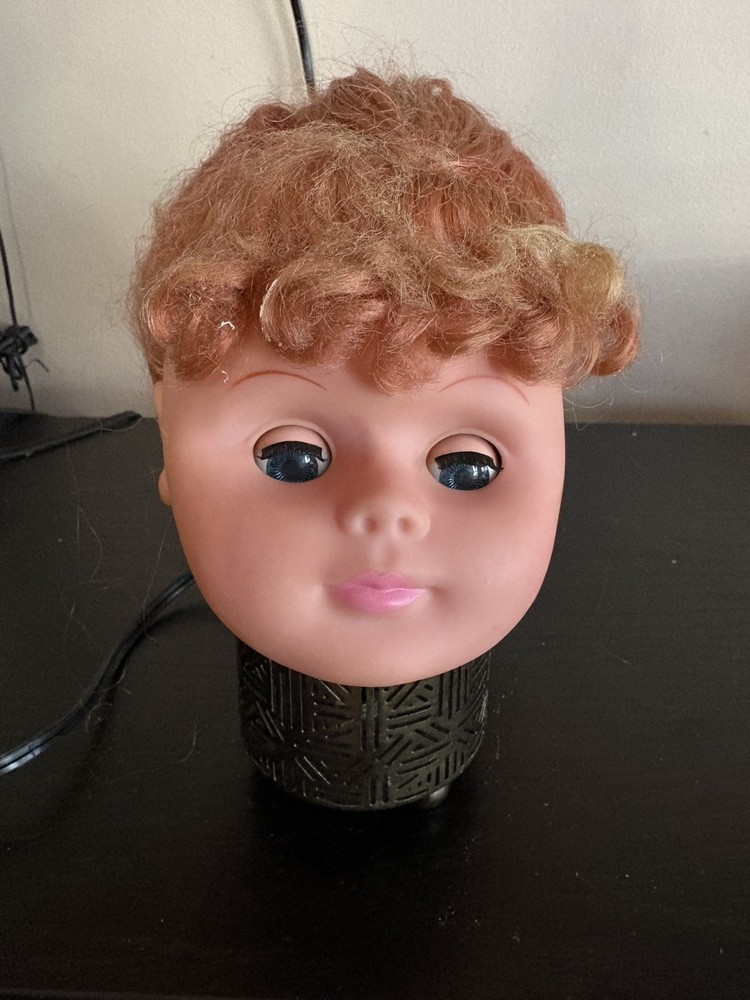 Creepy Doll Head Lamp