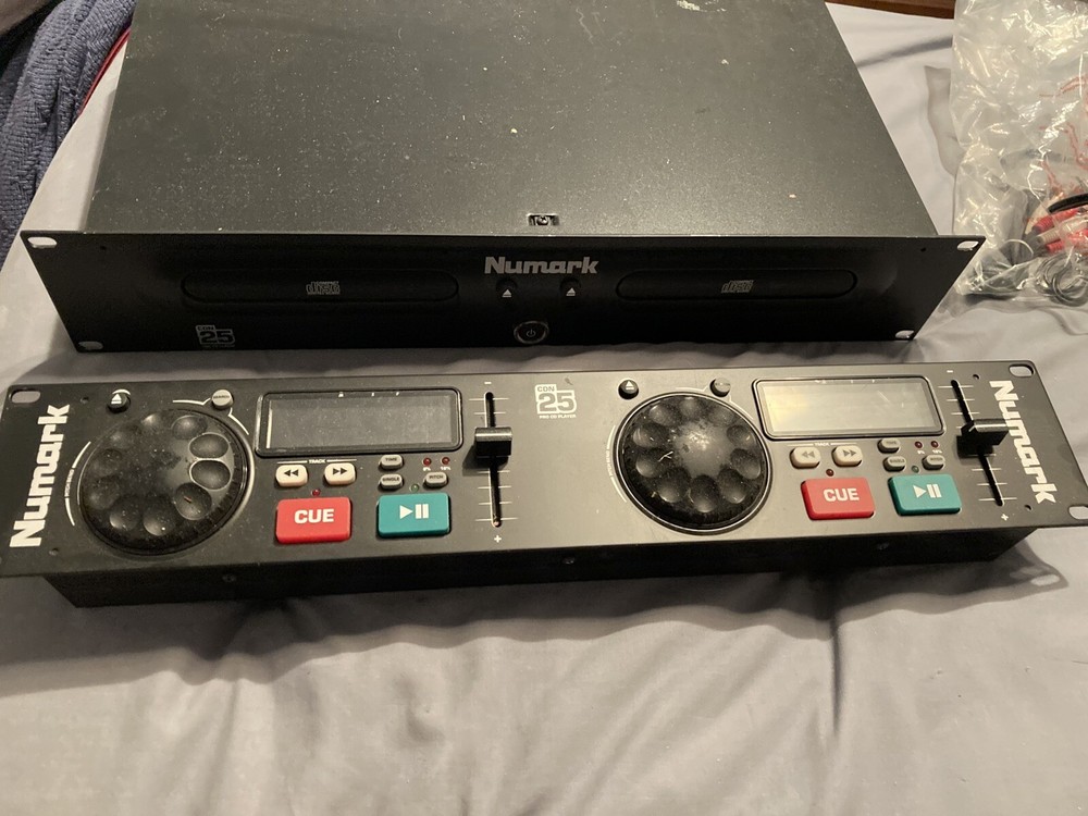 Numark CDN25 Professional Dual CD Player W/ Controller Power cord Untested