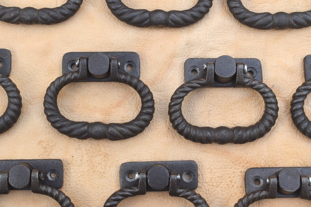Cast iron door Knob gate handle vintage Style pull drop handle Hardware 10 pcs