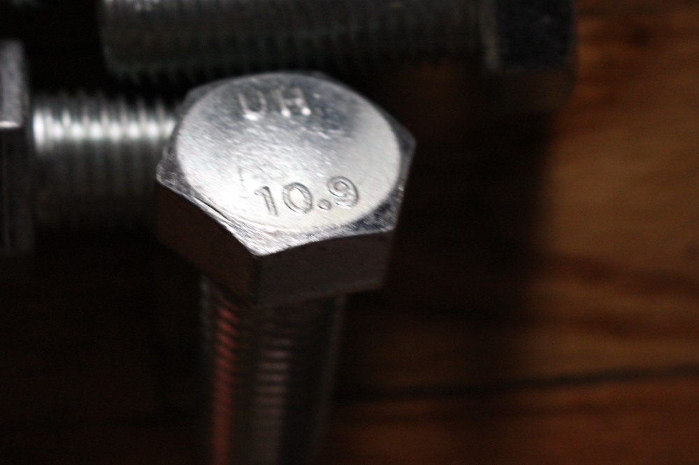 5-PACK JOHN DEERE UH 10.9 HEX BOLT 2" LONG THREADED PORTION