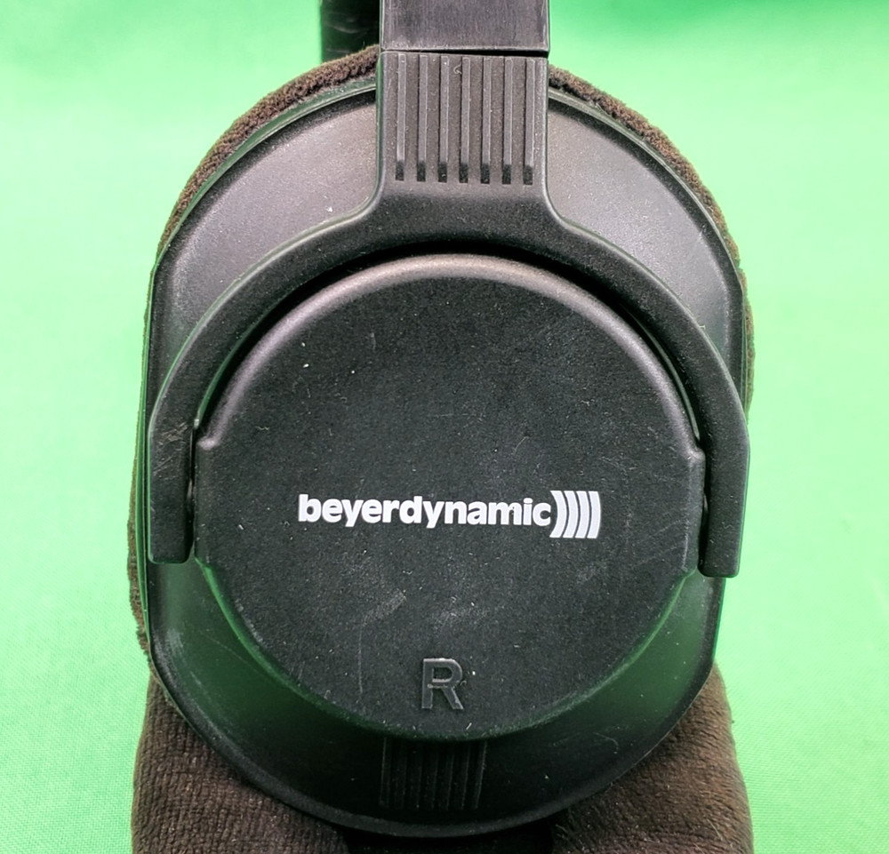Beyerdynamic DT 290 Headset – 80 Ohm with Dynamic Microphone