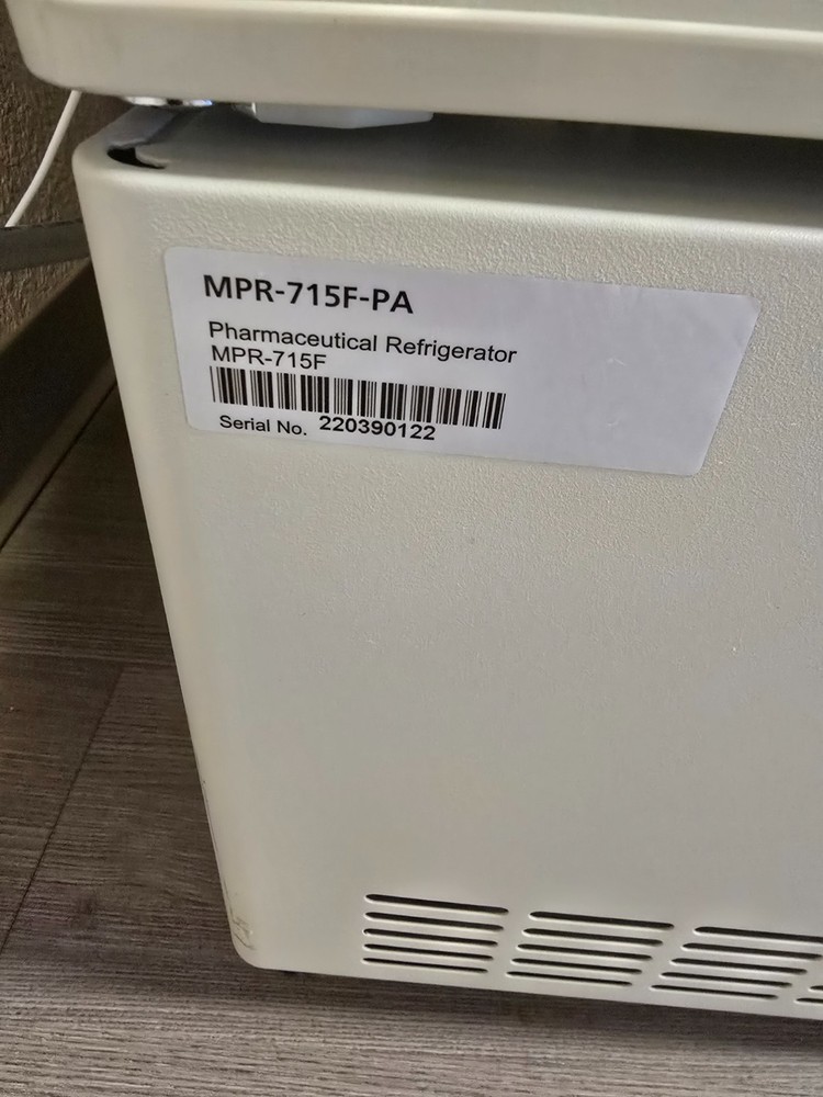 PHCbi Pharmaceutical Refrigerator with Freezer MPR-715F
