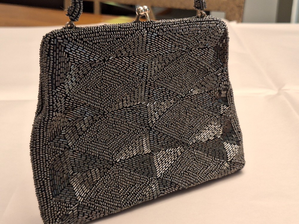 Richere Beaded Ladies Handbag Silver Grey 7x5 Geometric Design