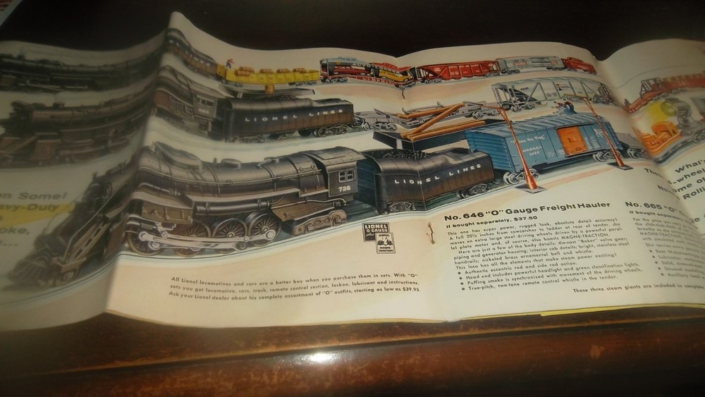 LIONEL TRAIN CATALOG & INST. CATALOG