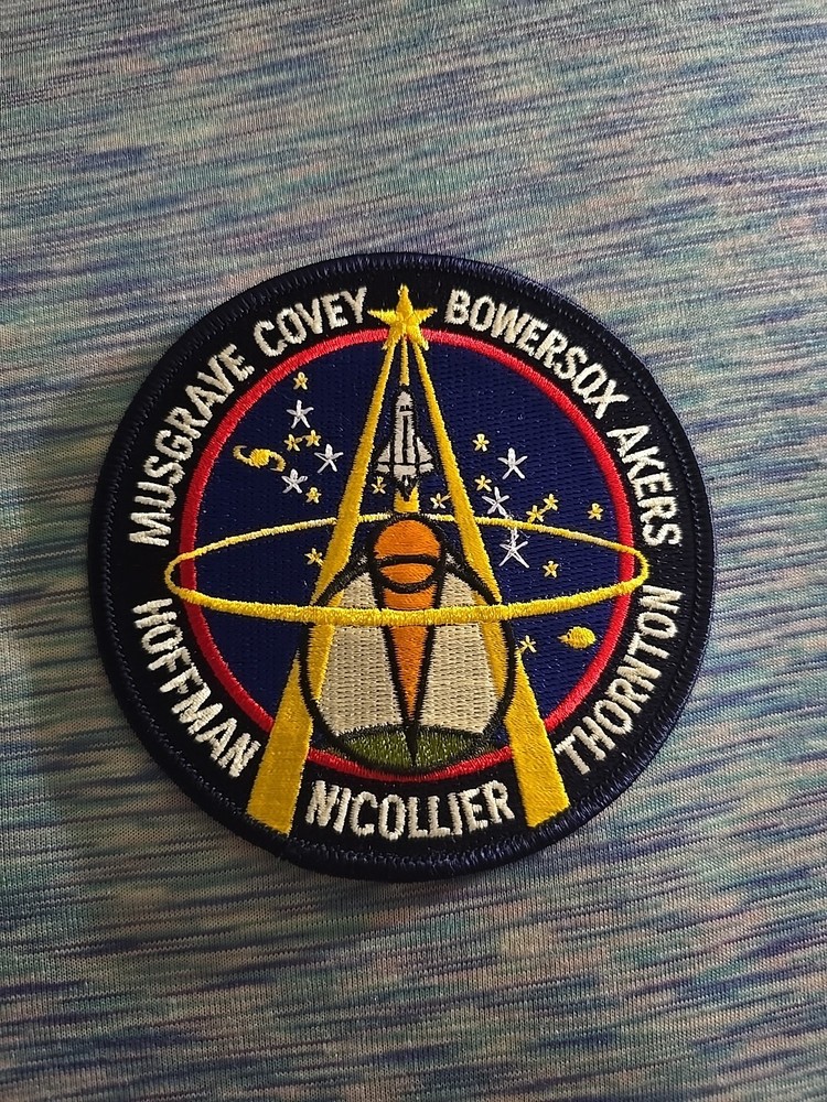 Vintage 1993 Endeavour Space Shuttle STS-61 Patch