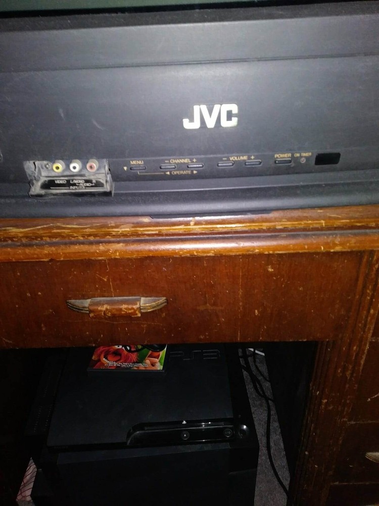 JVC retro Tv model Av-36260 built 2002