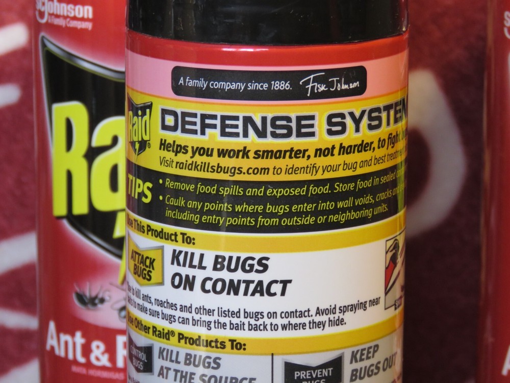 3 Cans Raid Ant & Roach Killer Spray Keeps Killing for Weeks Lavender Scent