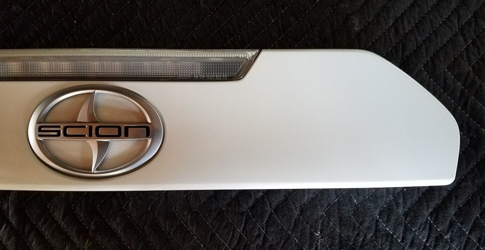 2011-16 Scion Tc Tailgate Handle Cover w/Brake Light
