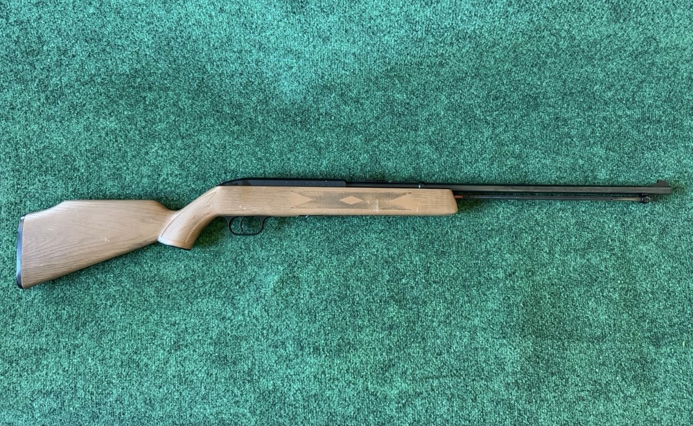 Smith & Wesson Model 80G .177 Cal BB Air Rifle