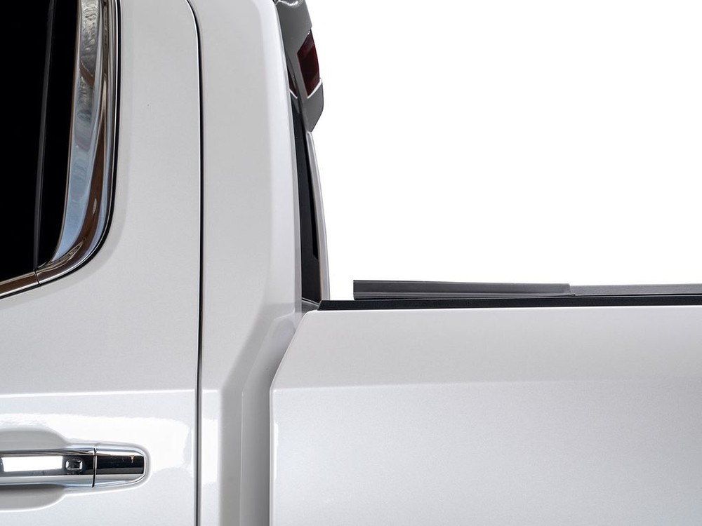 Gator Recoil Retractable Tonneau Cover Fits 14-18 Chevy Silverado Sierra 6'5 FT