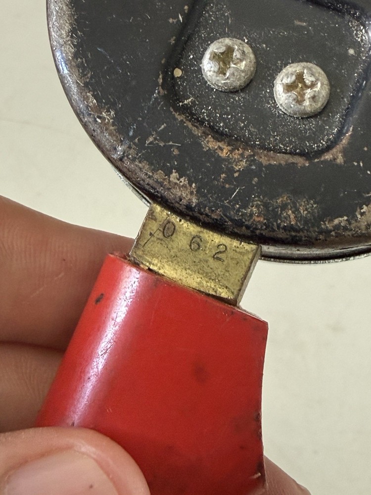 Vintage 300 PSI Compression Tester Dial 32881 Special Valve Core
