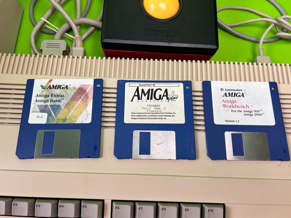 Commodore Amiga A500 Computer System Gaming System A1080 Monitor