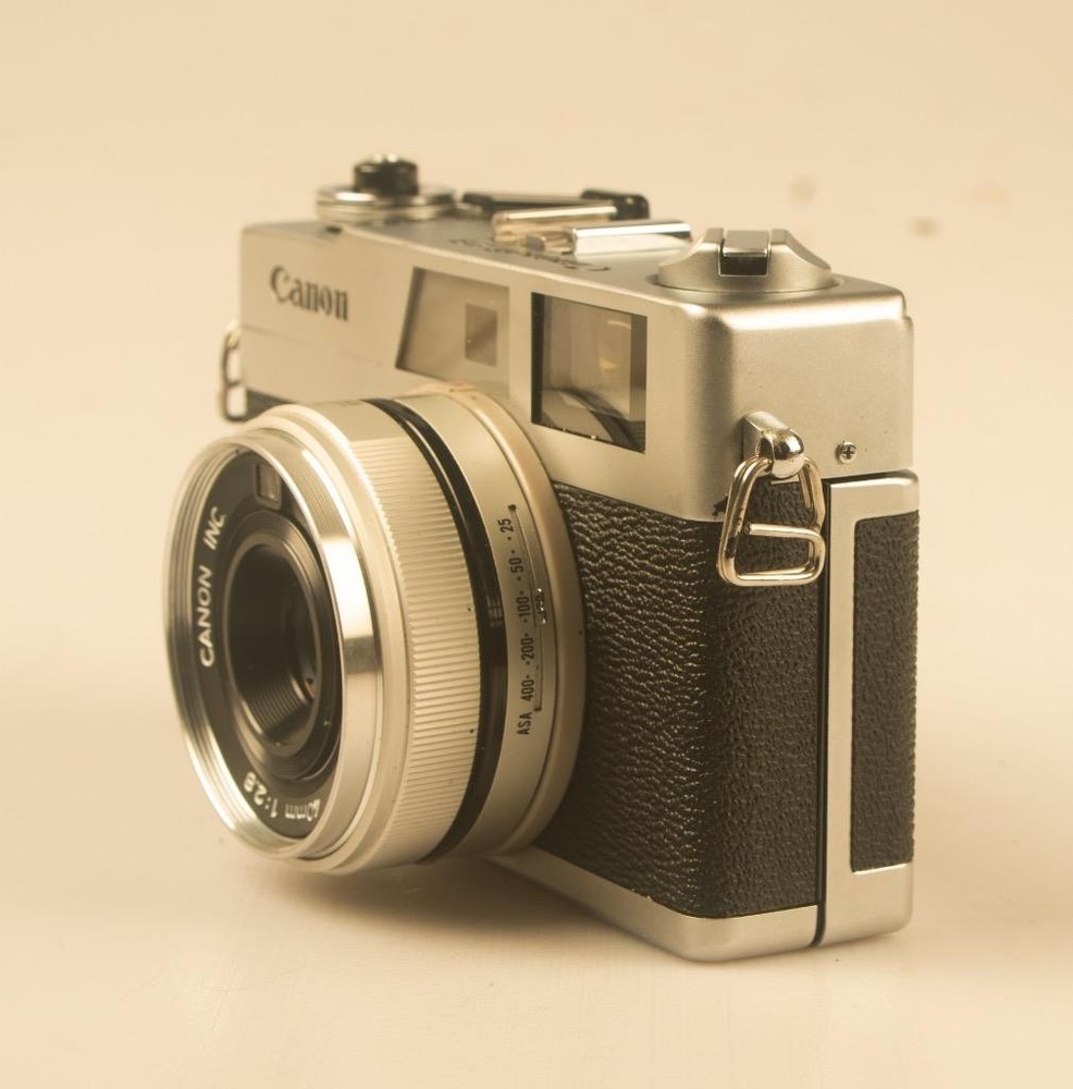 CANON: CANONET 28 RANGEFINDER 35mm CAMERA CIRCA 1971 REF: 8839A
