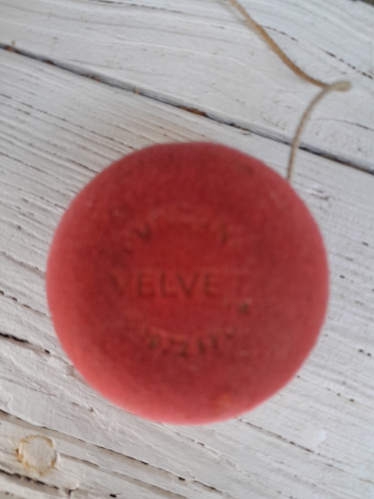 Vintage 1972 Duncan Velvet Yo-Yo 