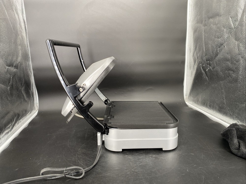 Waring Pro Professional Panini Press, Grill, Griddle. Silver Model WGG500