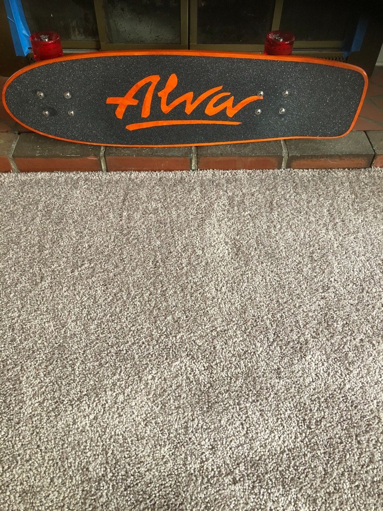 Reissue Vintage 1978 Tony Alva skateboard