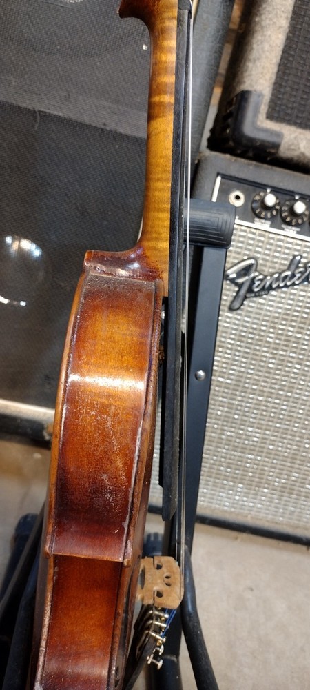1964 Model E105 scherl and roth intermediate viola w' fine tuners