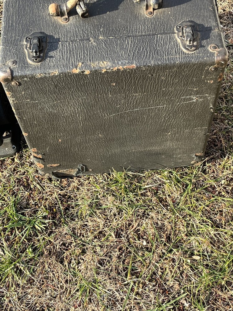 Ampro Magnavox Speaker Vintage 40s & Projector