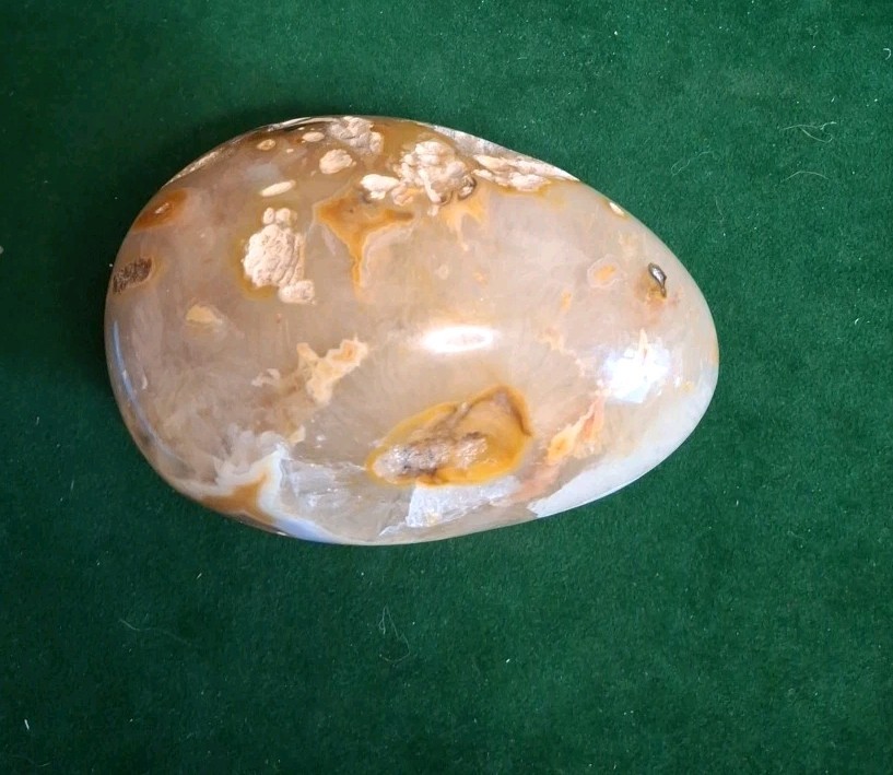 Beautiful Open Mouth Agate 639 Grams.