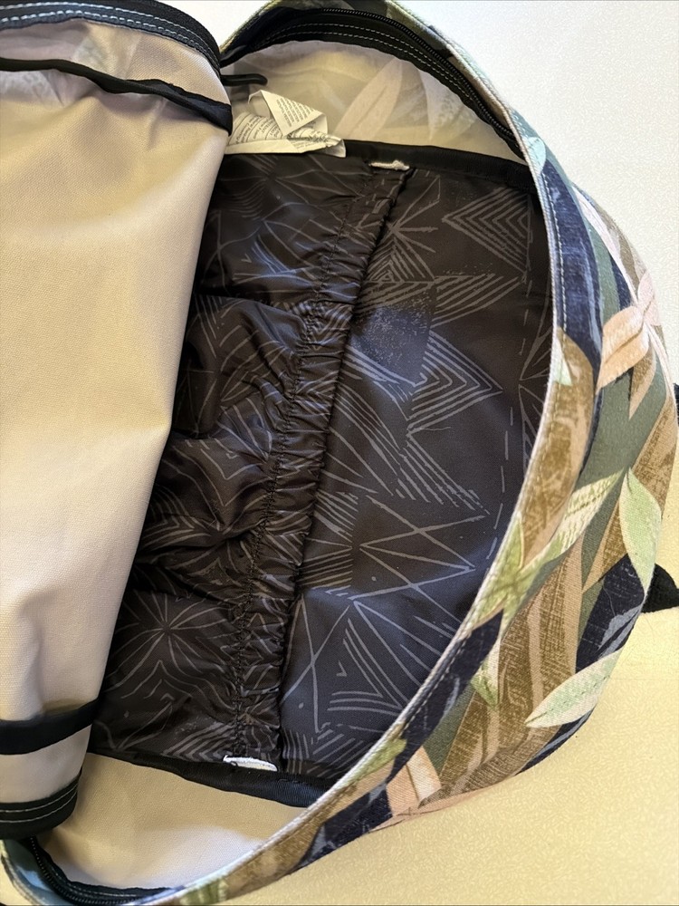 Dakine Plate Lunch 365 21L Backpack Island Bloom