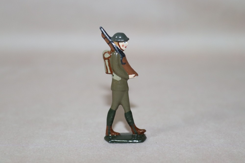 Lead Foreign Soldier Marching Figure ~ Modern