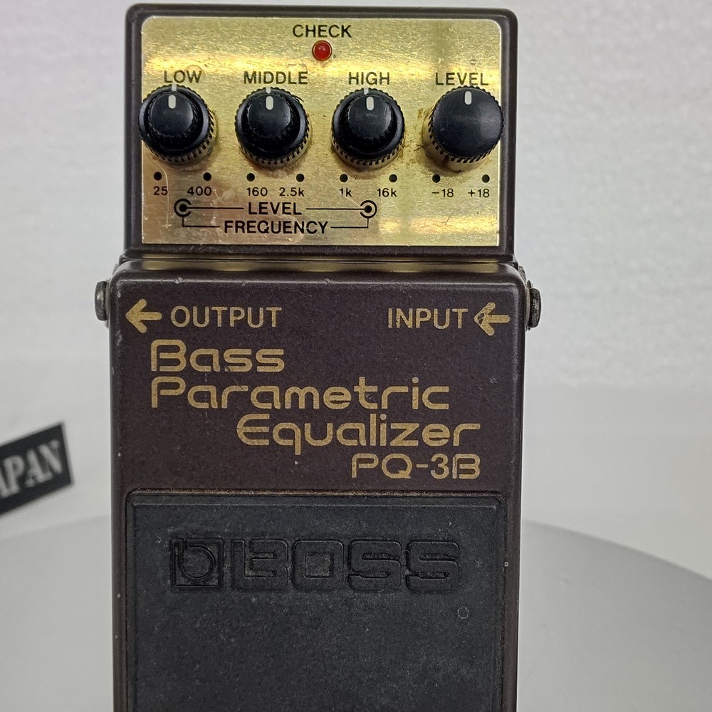 BOSS PQ-3B Bass Parametric Equalizer Guitar Effects Pedal