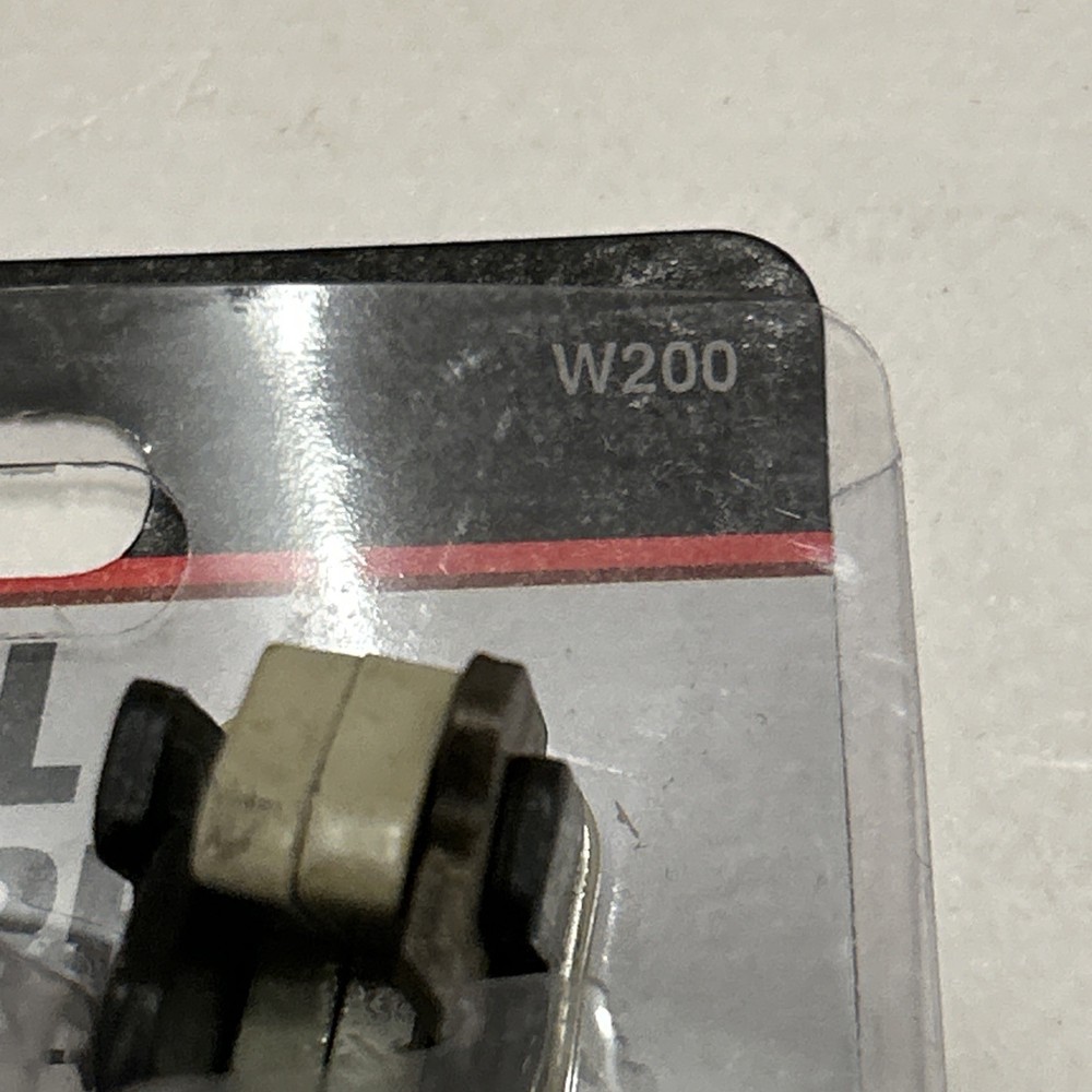 PERFORMANCE TOOL CUT AND PULL WIRE STRIPPER W200