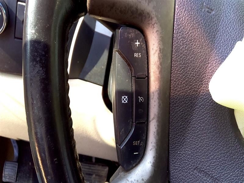 SILV15NEW 2007 Fuse Box Cabin 1038015251