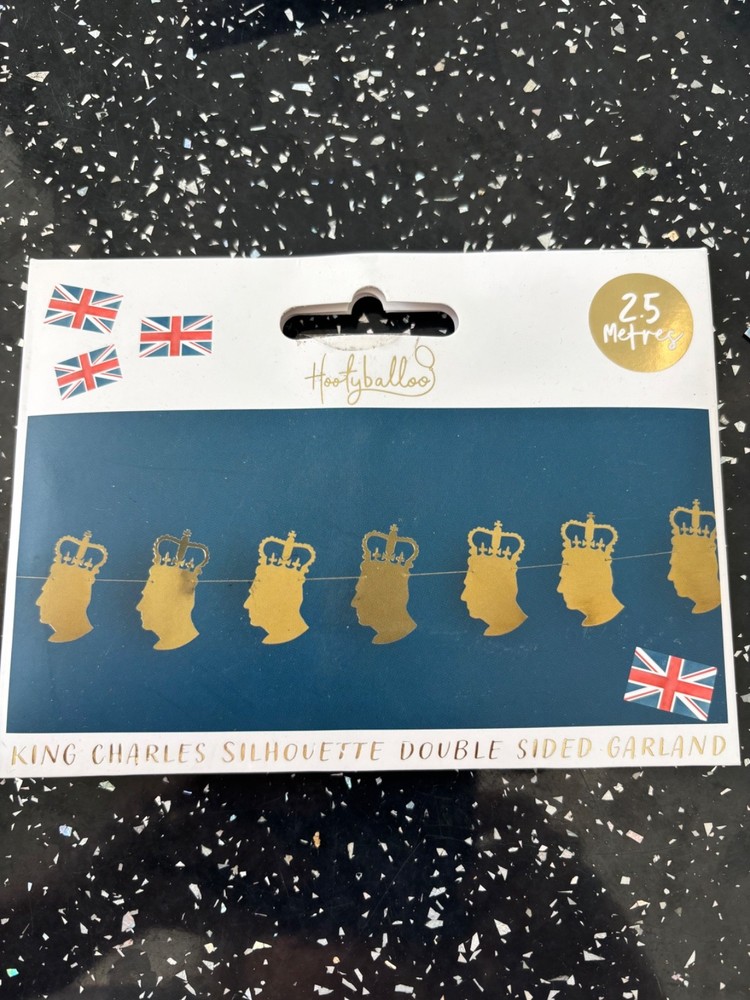 25 King Charles III Buntings