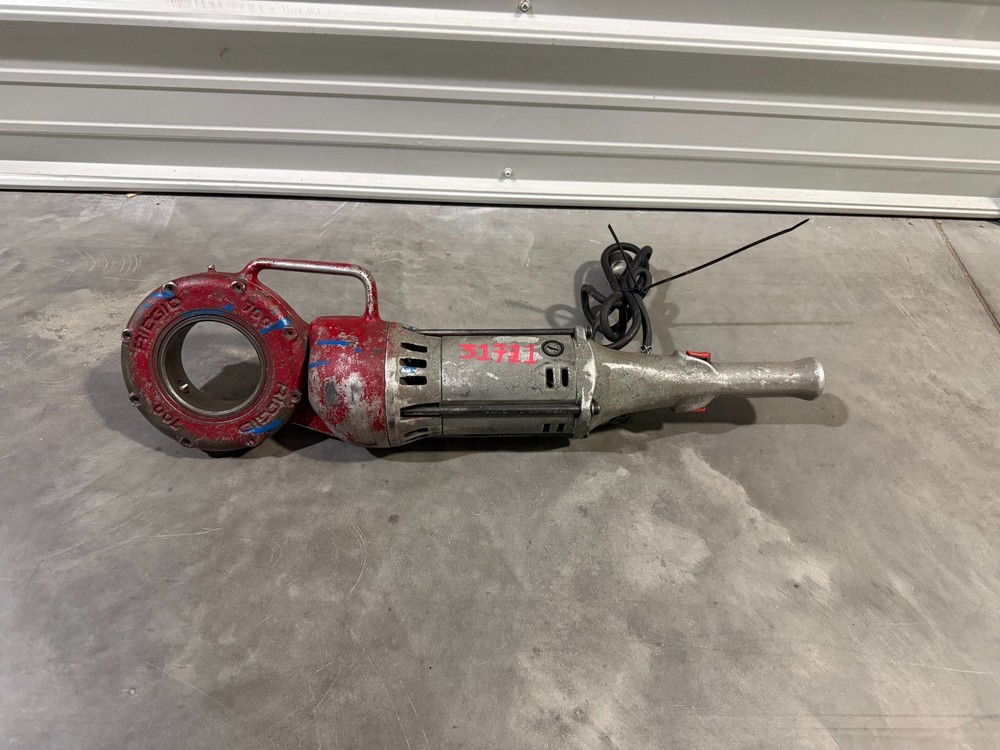 Ridgid 700 Pipe Threader Electric Handheld Threading Machine
